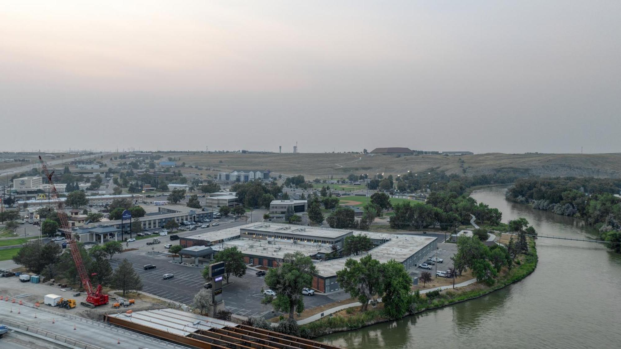 Riverside Hotel Каспер Экстерьер фото
